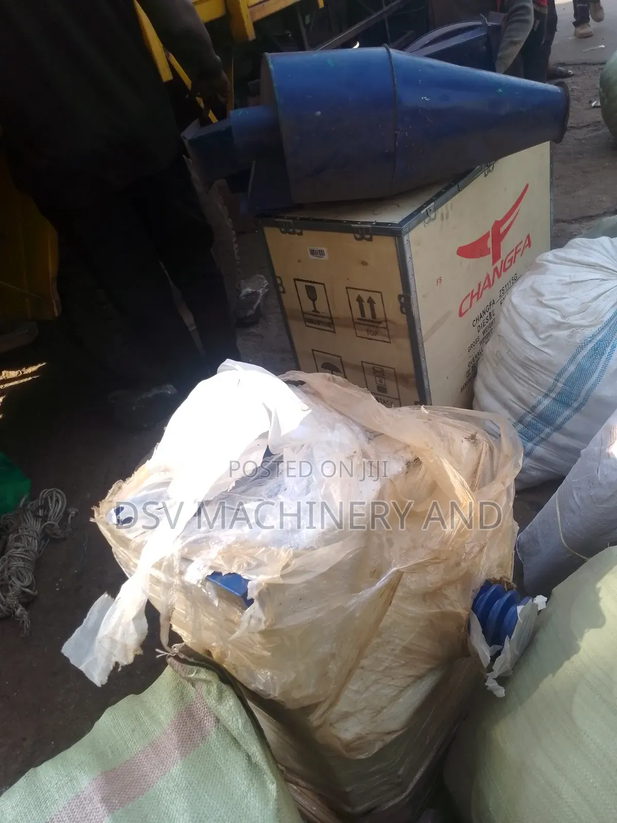 700kg Pr Hour Maize Soya Milling Machine 24hp Changfa Diesel Engine