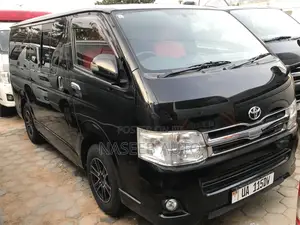 Toyota HiAce 2010 Black
