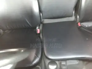 Toyota HiAce 2011 White