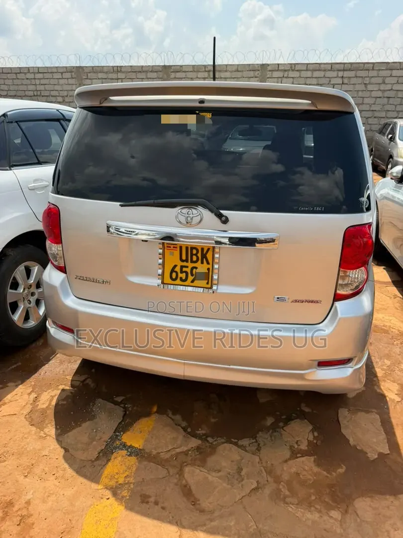 Toyota Corolla Rumion 2008 Silver