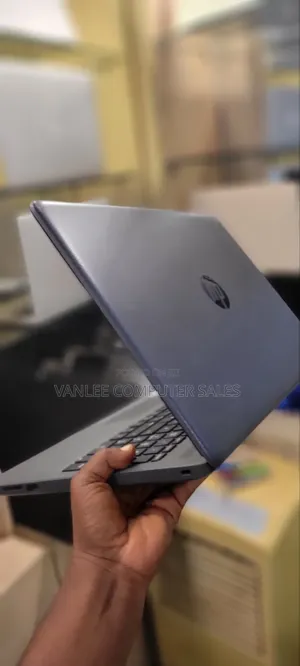 Laptop HP 250 G7 4GB Intel Celeron SSD 140GB