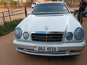 Mercedes-Benz E200 2002 Silver