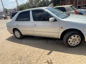 Toyota Vista 2000 Silver