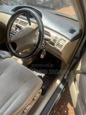 Toyota Vista 2000 Silver