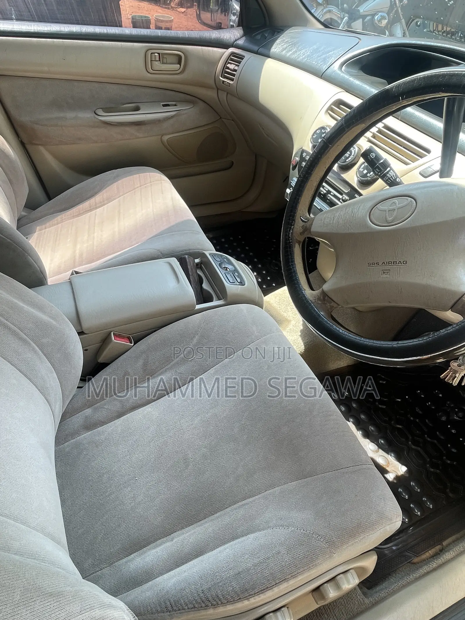 Toyota Vista 2000 Silver