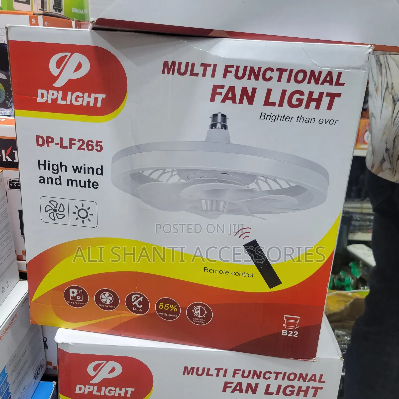 Multifunctional Fan Light With Remote