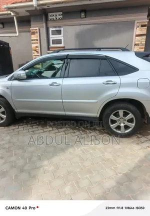 Toyota Harrier 2011 Silver
