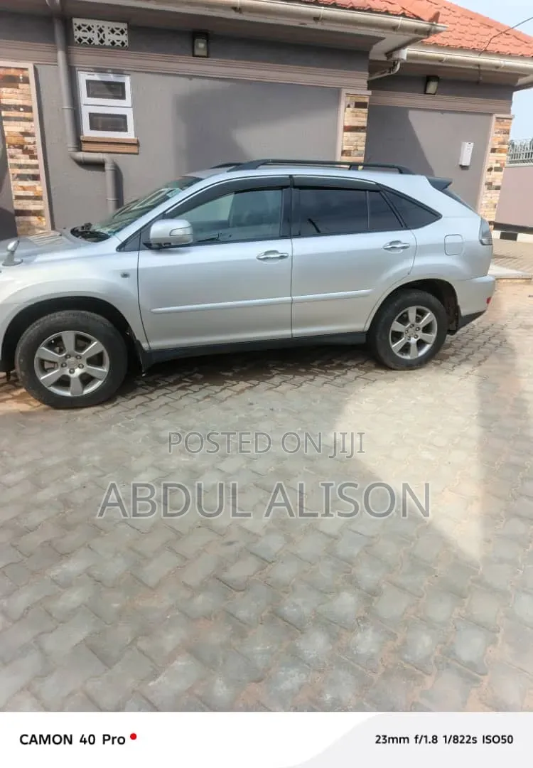 Toyota Harrier 2011 Silver