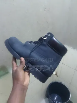 Timber Land Black