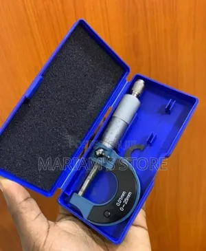 Mechanical Outside Micrometer With a 0-25mm Measurement Range.