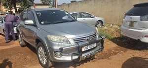 Toyota Vanguard 2011 Silver