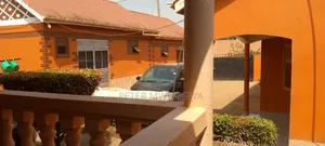 10bdrm House in Nabweru for sale