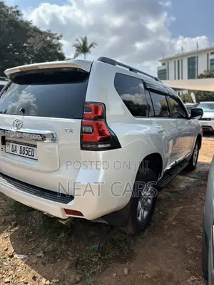 Toyota Land Cruiser Prado 2018 White