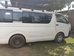 Toyota HiAce 2020 White