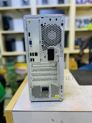 Desktop Computer Lenovo 8GB Intel Core i5 SSD 512GB