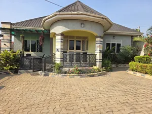 3bdrm House in Buloba, Central Division for sale