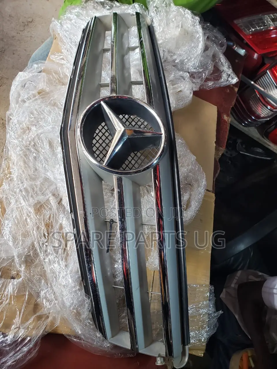 Mercedes Benz W204 Grille