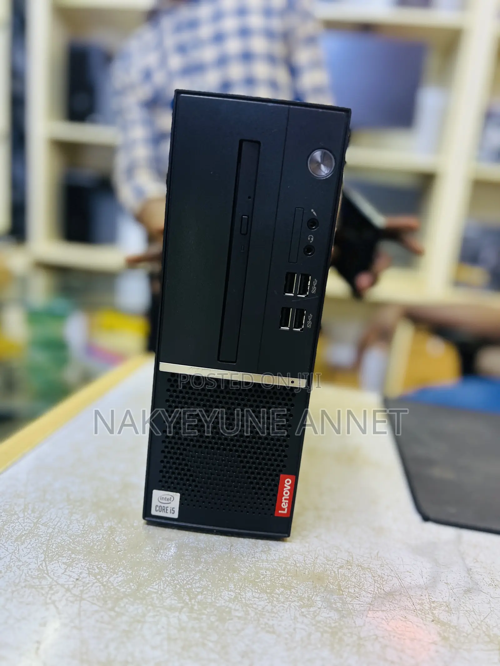Desktop Computer Lenovo V530 8GB Intel Core i5 SSD 256GB