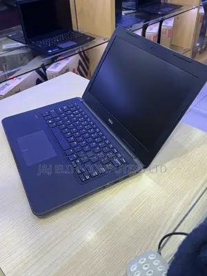 Laptop Dell Latitude 3380 8GB Intel Core i3 HDD 500GB