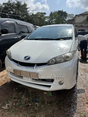 Toyota Wish 2010 White