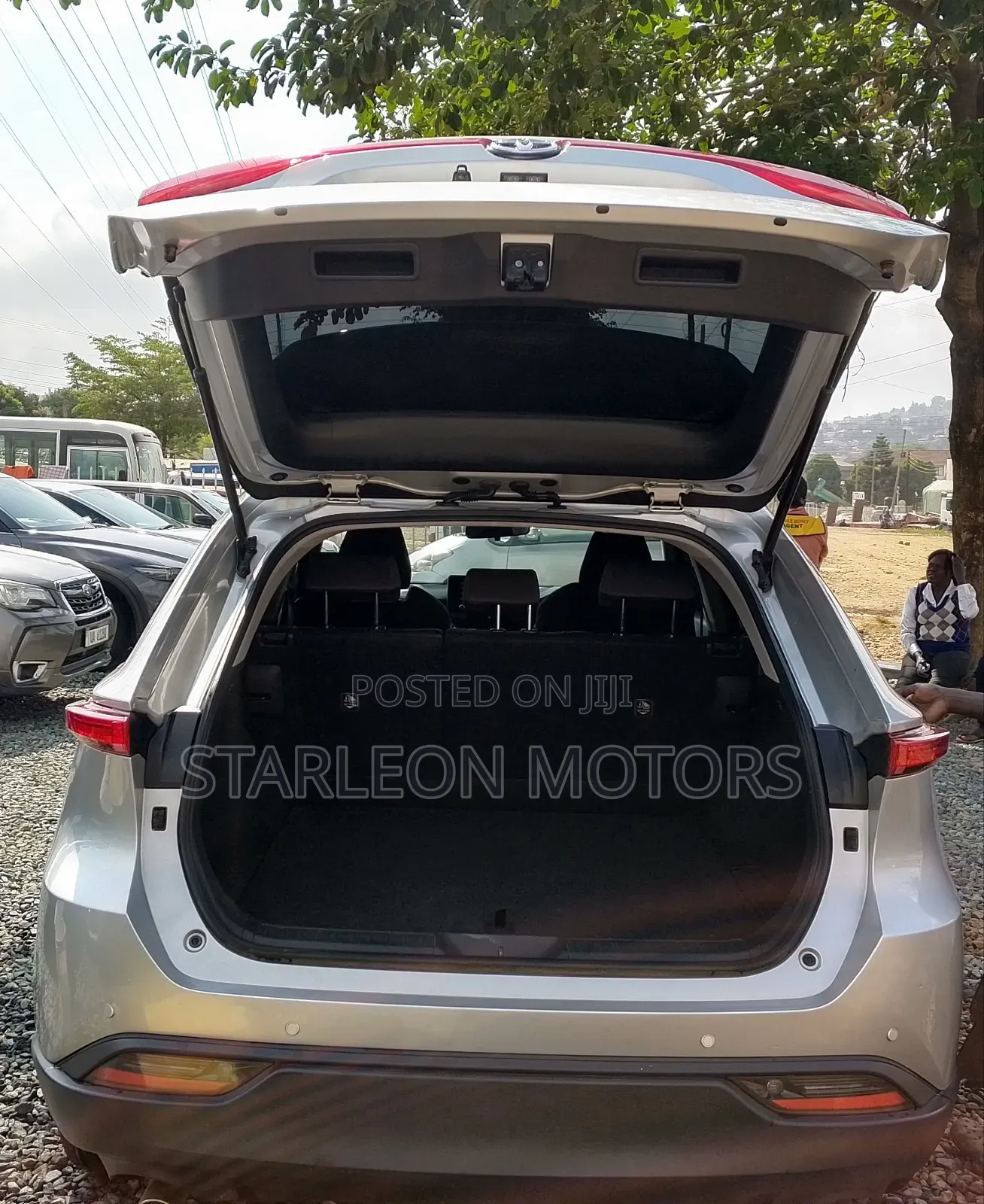 Toyota Harrier 2021 Silver