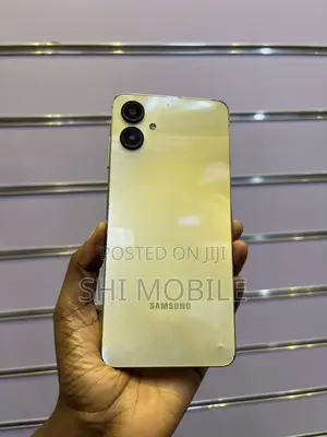 Samsung Galaxy A06 64 GB Gold