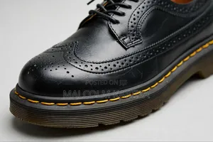 Dr Martens Brogue