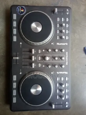 Numark Mixtrack Pro Dj Controller