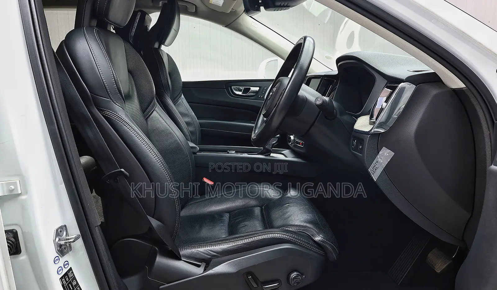 Volvo XC60 2018 White