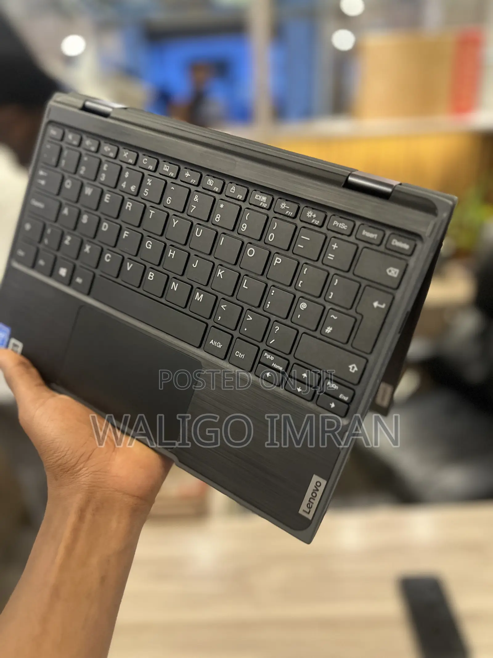 Laptop Lenovo 300e 4GB Intel Celeron SSD 128GB