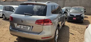 Volkswagen Touareg 2013 Silver