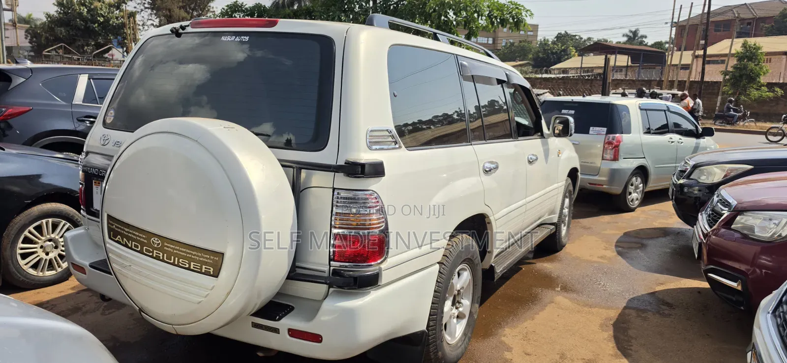 Toyota Land Cruiser 2002 White