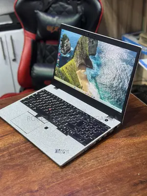 New Laptop Lenovo ThinkPad P52s 8GB Intel Core i7 SSD 256GB