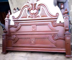 5×6 Mahogany Bed and Mattress