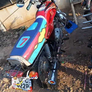 Bajaj Boxer 100 2018 Red