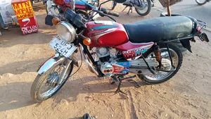Bajaj Boxer 100 2020 Red