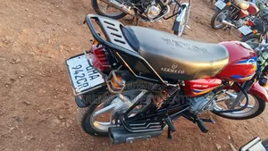 Bajaj CT 125X 2024 Red