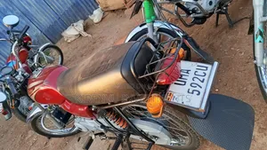 Bajaj Boxer 100 2021 Red