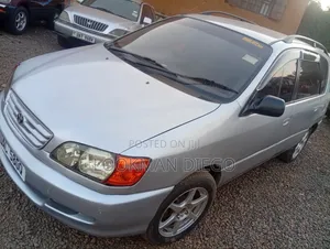 Toyota Ipsum 1999 Silver