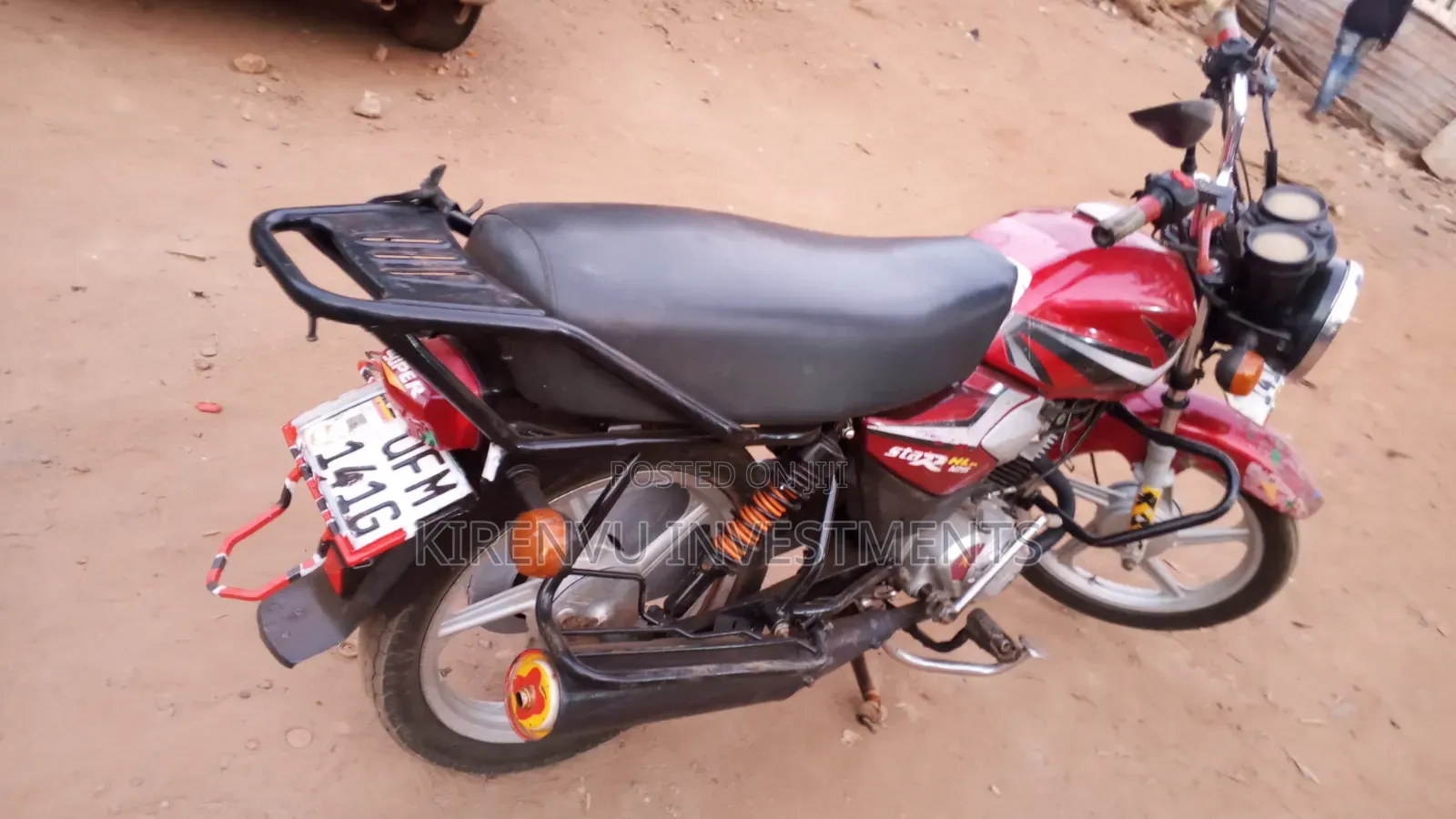 TVS HLX 125 2018 Red