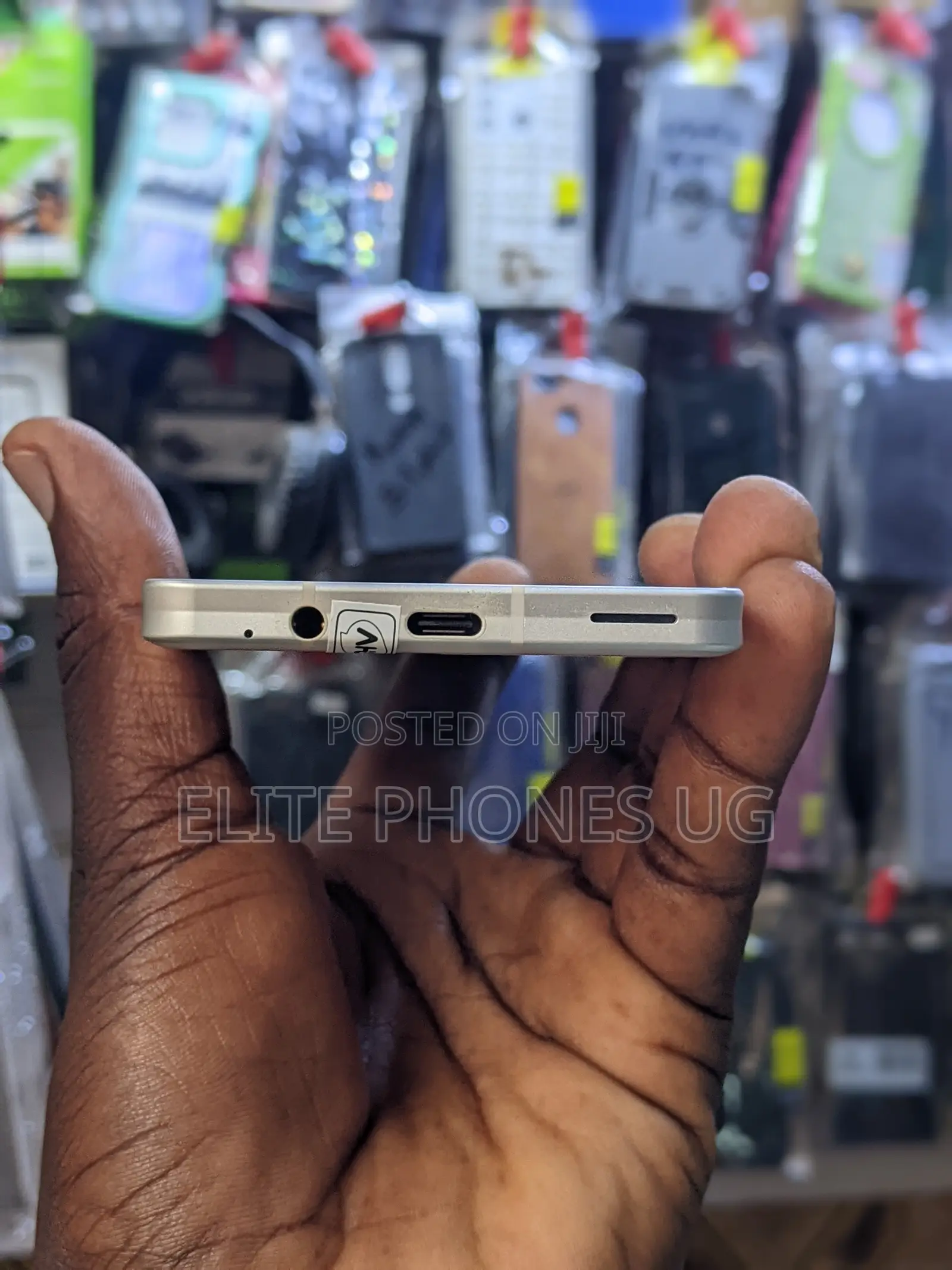 Sharp Aquos Sense6 64 GB White