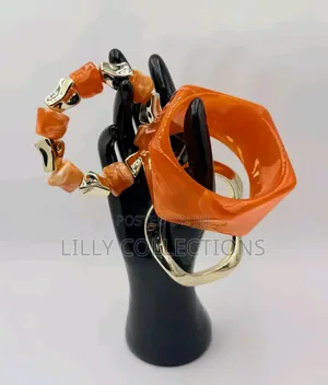 Gorgeous Acrylic Bangles Set