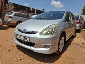 Toyota Wish 2006 Silver