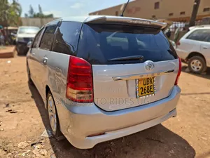 Toyota Wish 2006 Silver
