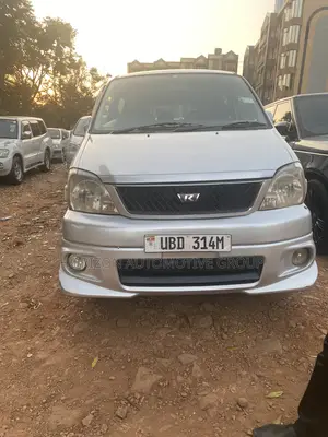 Toyota Regius 2001 Silver