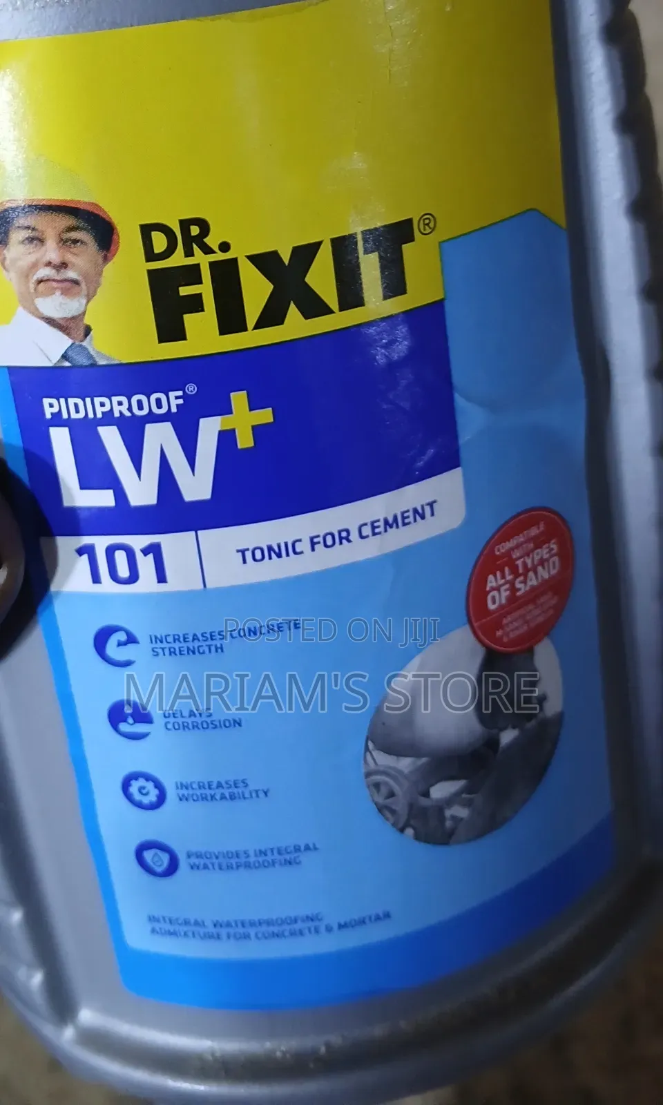 1-Liter a Liquid Waterproofing Compound Used as a Tonic for Cement.