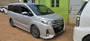 Toyota Noah 2015 Gray