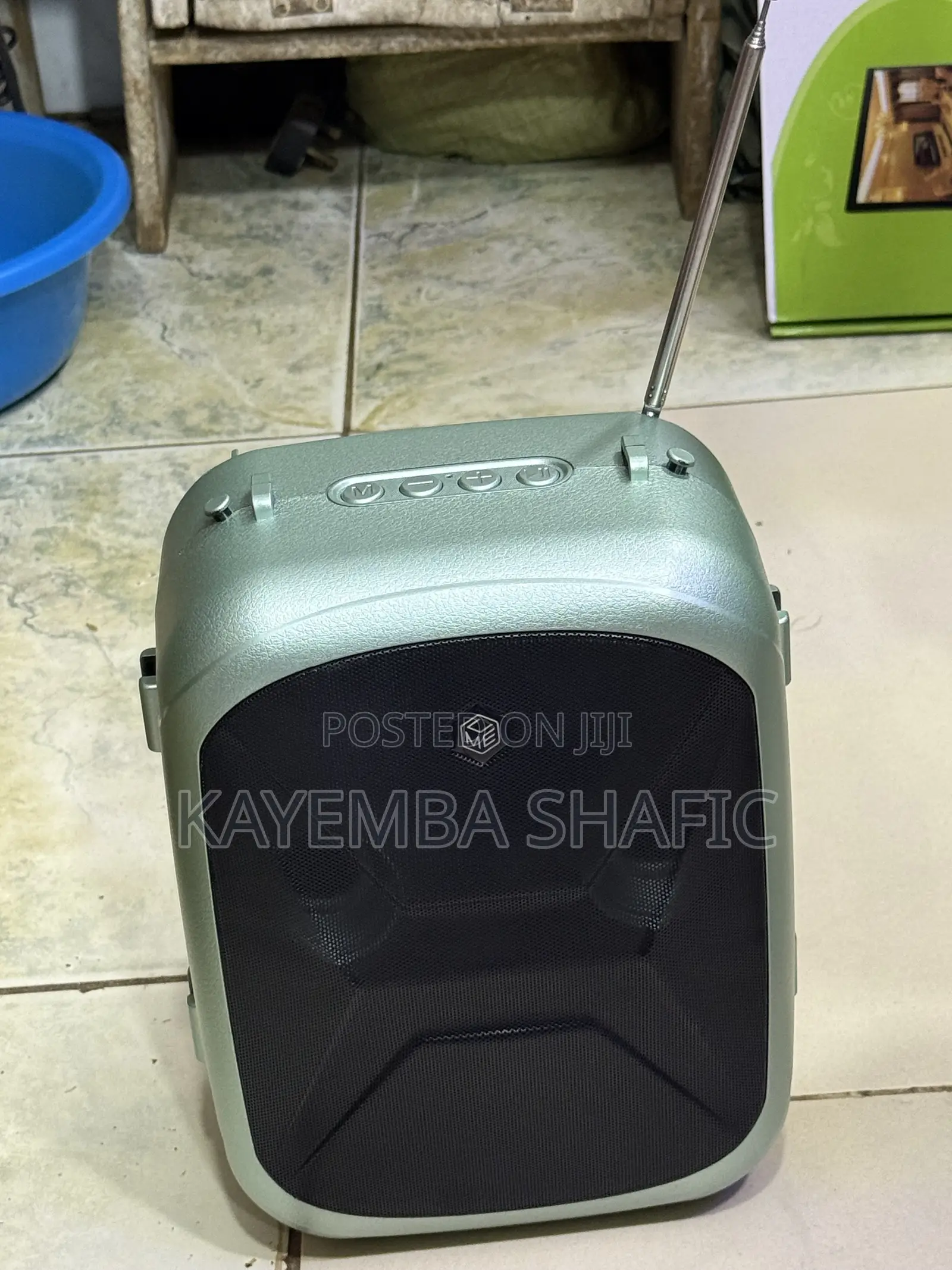 M.C.E McE-338 Solar Wireless Portable Bluetooth Speaker