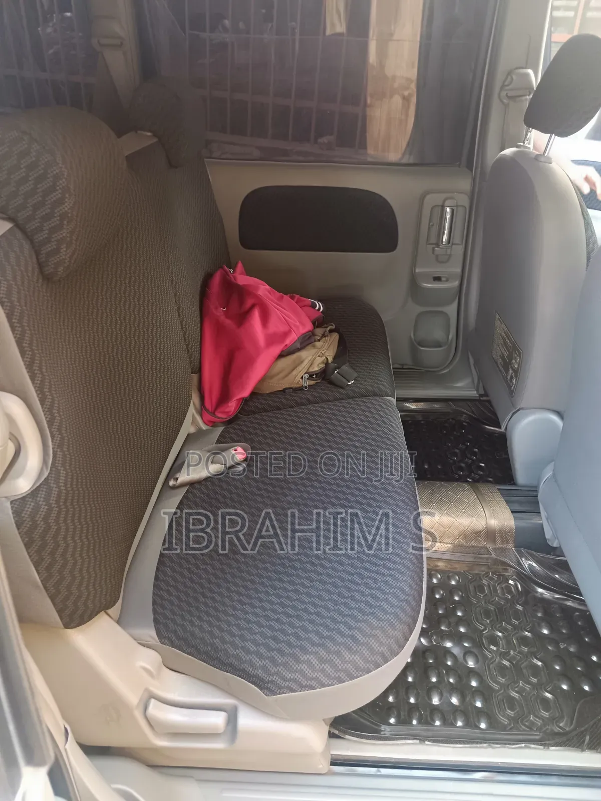 Toyota Sienta 2011 Gray