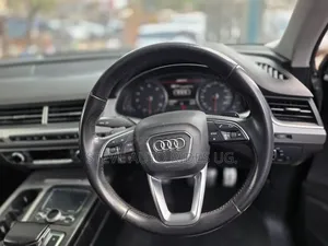 Audi Q7 2018 Black